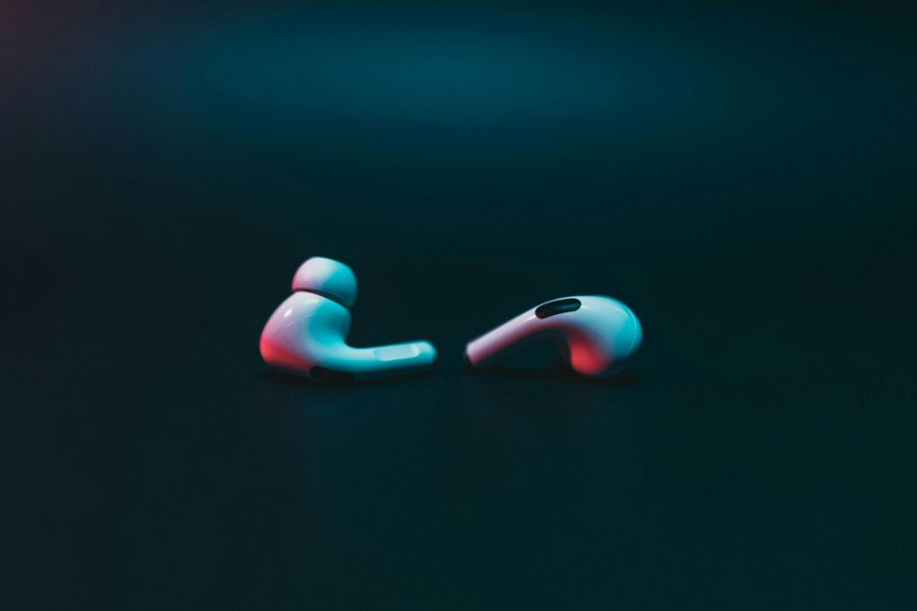 wireless earbuds accessory for smartphone users